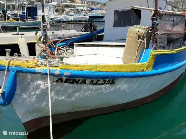 Paradisi Edo en Grecia, Peloponeso, Germa - casa vacacional En el puerto de Gythio