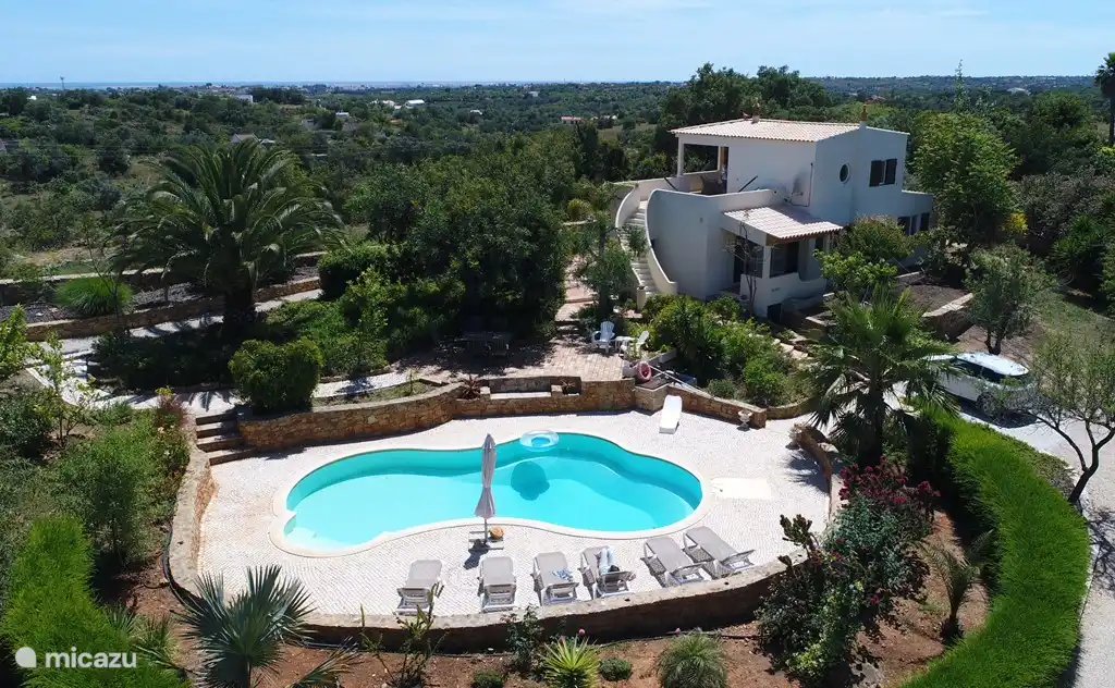 Mae Home in Portugal, Algarve, Quelfes - Villa