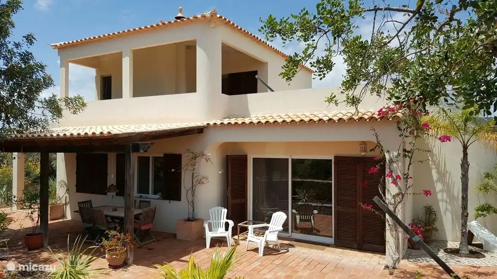 Mae Home in Portugal, Algarve, Quelfes - Villa