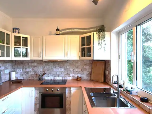 Mae Home en Portugal, Algarve, Quelfes - villa Cocina nueva en 2022. Ahora con lavavajillas