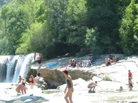 Wasserfall Fluss Fische