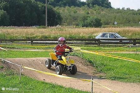 Quad & Motorantrieb für Kinder in 5 km Entfernung