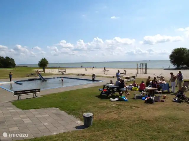 de Mus huren in Nederland, Friesland, Oudemirdum - villa Het IJsselmeer is op loopafstand.