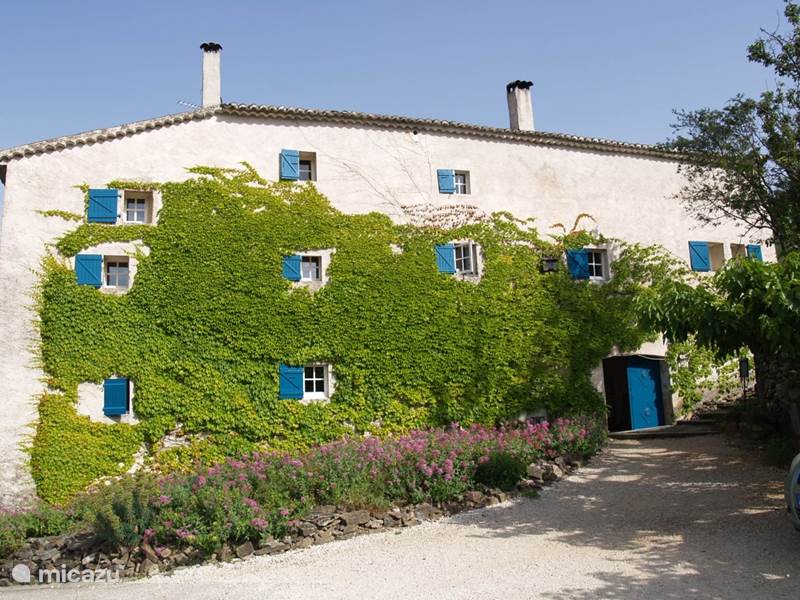 Casa vacacional Francia, Gard, Molières-sur-Cèze Apartamento La pastelería