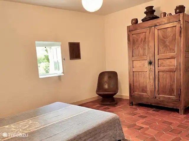 Location de Vacances France, Gard, Robiac-Rochessadoule, manoir / château - Het Elysium 4 à 5 p Vue Est.