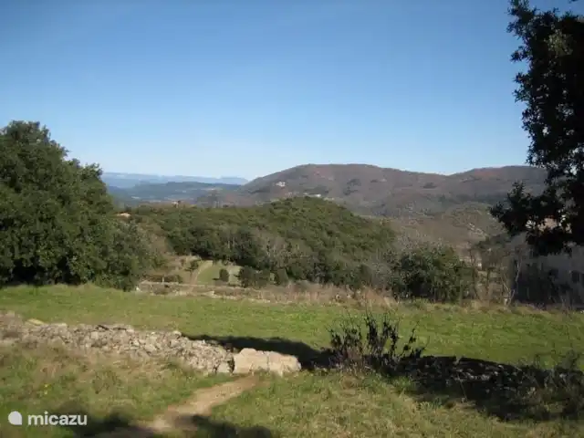 Mas Blanc, Het Zonnehuis 6 pers. | France, Gard, Molières-sur-Cèze - maison de vacances Vous avez cette vue depuis la terrasse avant de la Zonnehuis.