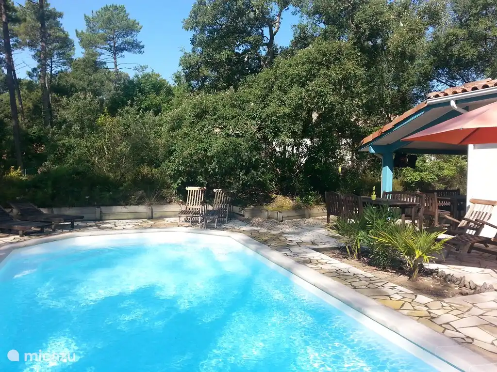 Na een dagje strand een heerlijke duik in uw prive zwembad