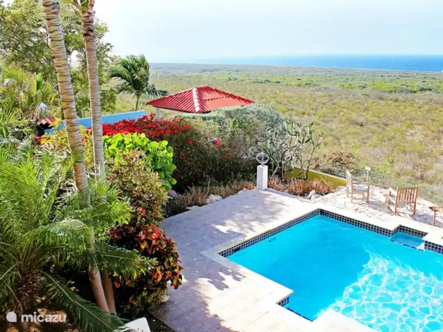Kas na Nort | Curaçao, Curaçao-Centre, Sunset Heights - villa Vue du balcon sur la piscine, la nature et la mer