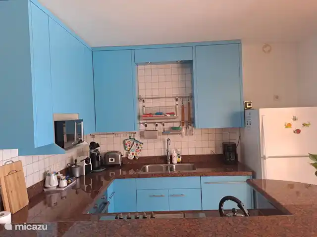 Kas na Nort | Curaçao, Curaçao-Centre, Sunset Heights - villa Cuisine avec bar pour le petit-déjeuner.