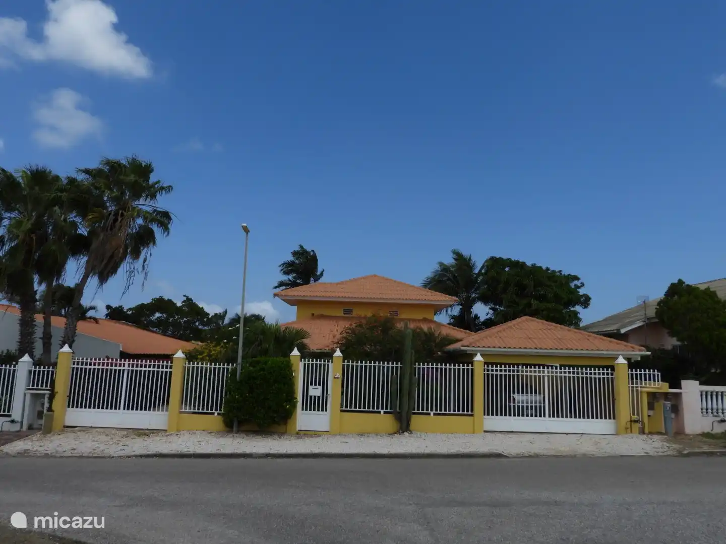 Vorderansicht der Ferienvilla 'Kas na Nort'