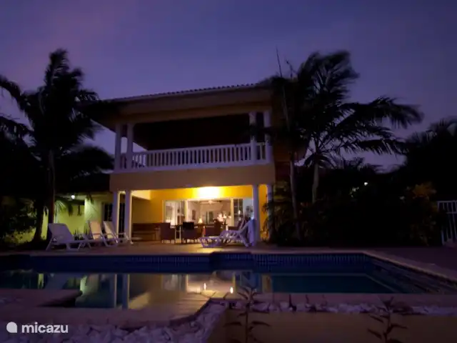 Kas na Nort | Curaçao, Curaçao-Centre, Sunset Heights - villa Arrière Kas na Nort avec grande terrasse et balcon