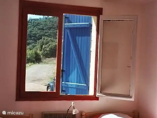 Casa Frangoille en Francia, Hérault, La Tour-sur-Orb - casa vacacional Dormitorio con 2 camas individuales