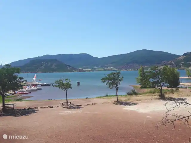 Casa Frangoille en Francia, Hérault, La Tour-sur-Orb - casa vacacional Playa del lago Salagou