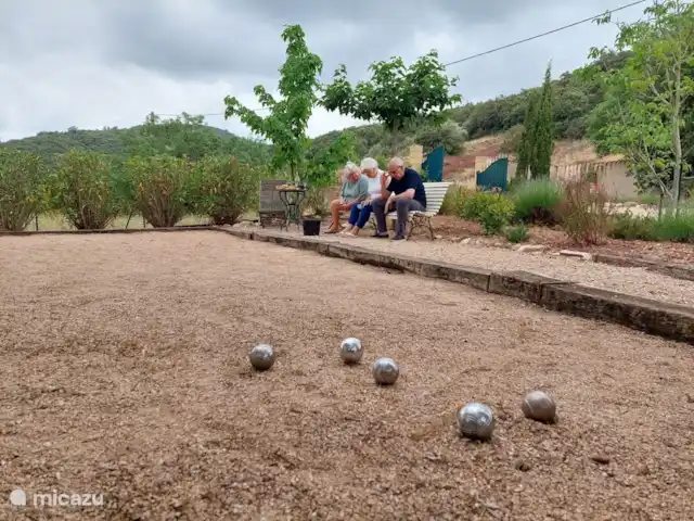 Casa Frangoille en Francia, Hérault, La Tour-sur-Orb - casa vacacional Juego de Boulle.