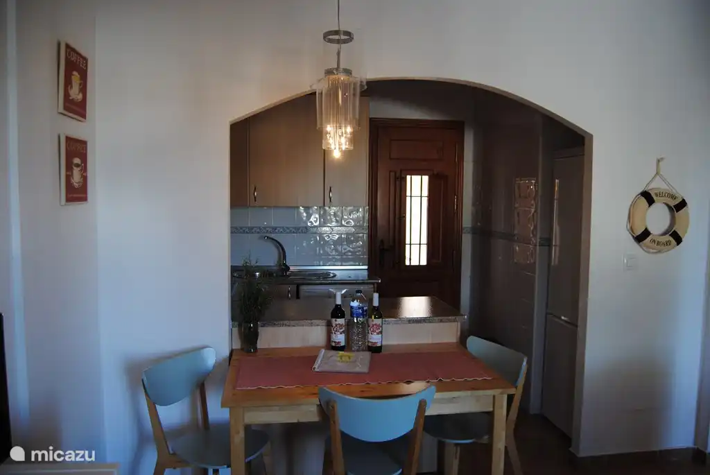 Casa Montana ist schön eingerichtet und bietet Platz für vier Erwachsene und ein Baby oder Kleinkind. Das Haus ist sehr sauber.