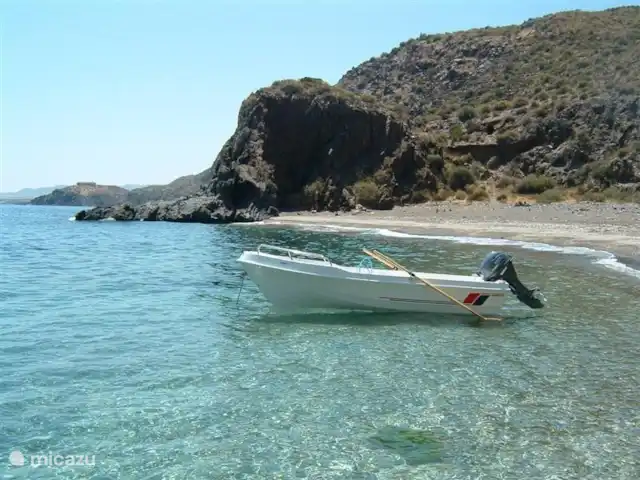 Casa Montana - Dicht bij de kust huren in Spanje, Costa Cálida, Mazarrón - bungalow Huur een bootje en zoek uw eigen baaitje in de buurt om een dag heerlijk een strand voor u alleen te hebben. Het is allemaal mogelijk aan de Costa Calida en nog geen 20 minuten vanaf Casa Montana.