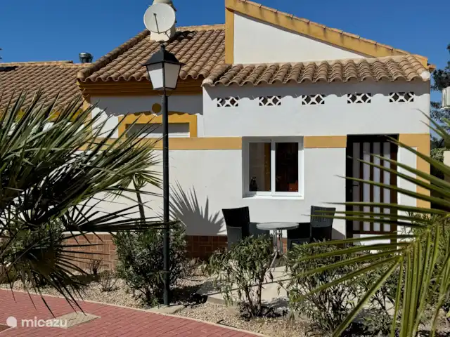 Casa Montana - Dicht bij de kust huren in Spanje, Costa Cálida, Mazarrón - bungalow Sinds voorjaar 2024 een heerlijk buitenterras op het zuiden in de prachtige tuin.