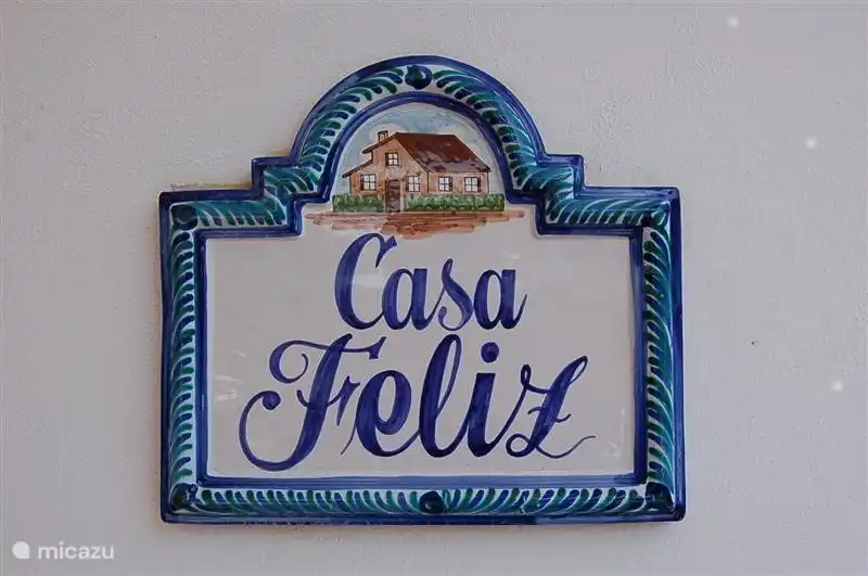 Casa Feliz, ein Haus zum glücklich sein! Wir tun unser Möglichstes, um Ihnen in diesem Haus des Glücks zu genießen.