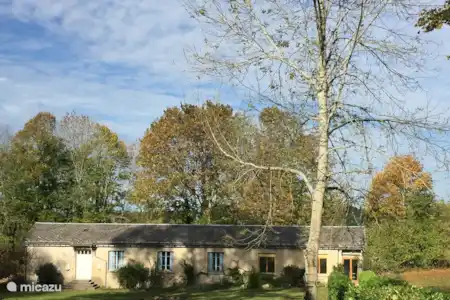 Vakantiehuis Frankrijk, Puy-de-Dôme, Avèze landhuis / kasteel Maison de Chazelles