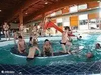 Subtropische Schwimmbad in 800m zu Fuß.