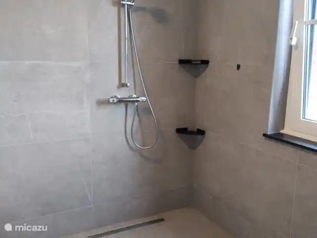 De Zanderhoeve huren in Nederland, Limburg, Wellerlooi - boerderij nieuwe ruime douche, geschikt voor minder valide