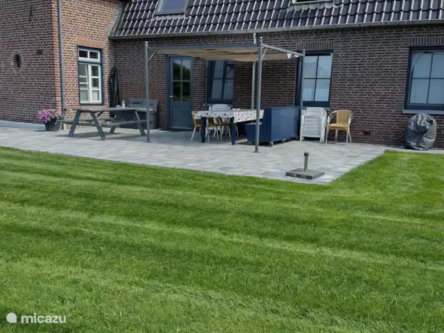 De Zanderhoeve huren in Nederland, Limburg, Wellerlooi - boerderij Terras en zonneprieel
