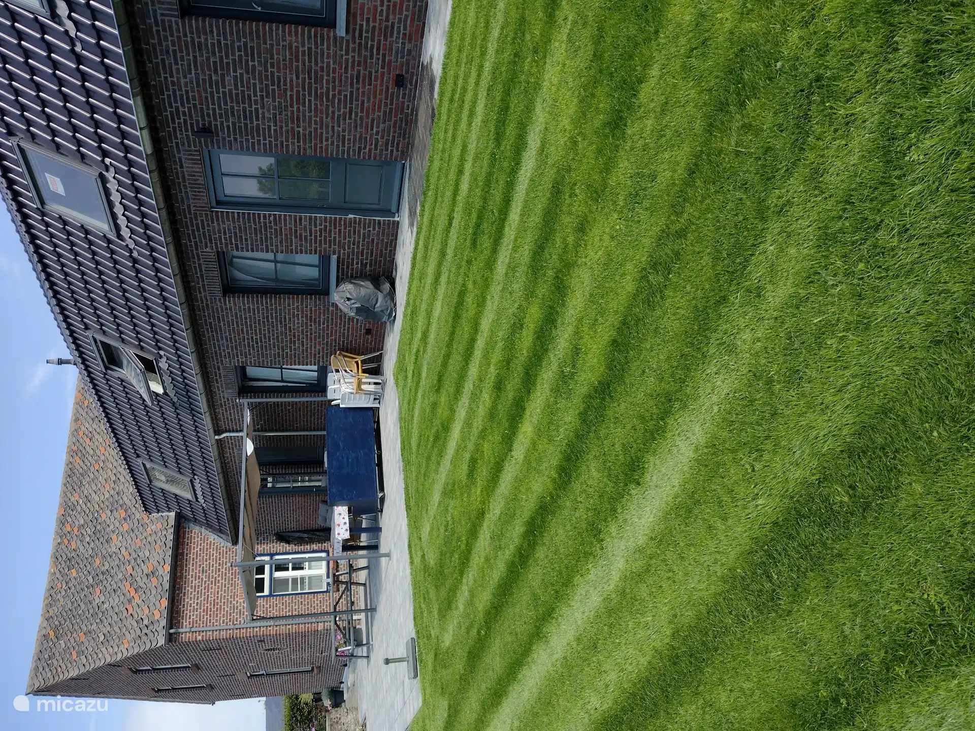 Terrasse mit Pavillon