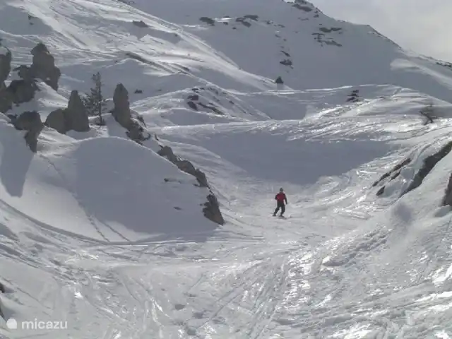 Location de Vacances Italie, Dolomites, Andogno, maison de vacances - La Belle Vita Domaine skiable Paganella Ski à Andalo. De larges pistes, de délicieux restaurants et une belle vue sur le lac de Garde.