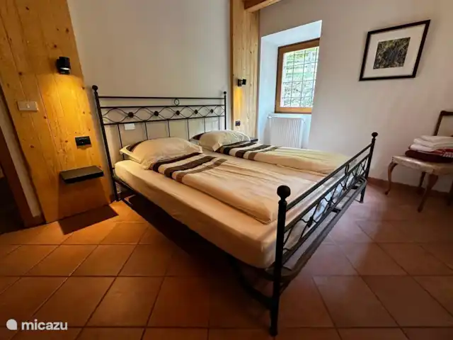 Location de Vacances Italie, Dolomites, Andogno, maison de vacances - La Belle Vita Chambre spacieuse au rez-de-chaussée
