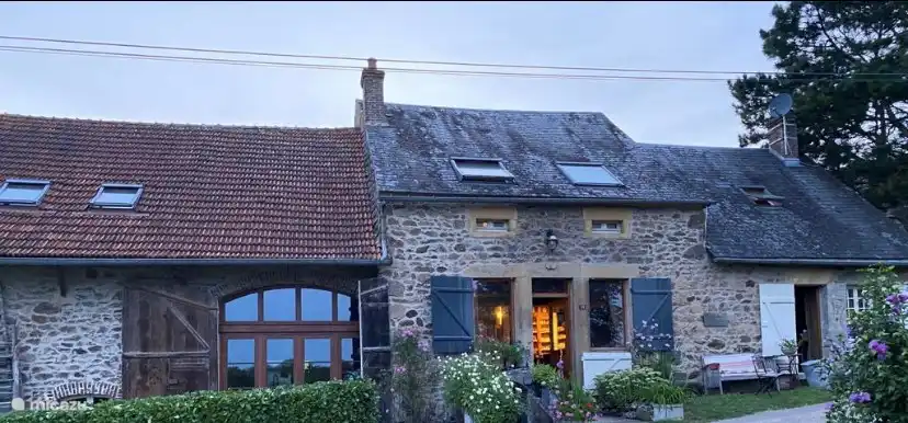 Der Hof stammt aus dem Jahr 1874