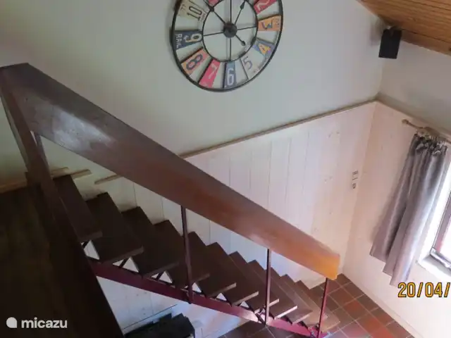 Location de Vacances Belgique, Ardennes, Waimes, chalet - Chalet Pont du Waud Escaliers vers mezzanine et chambres