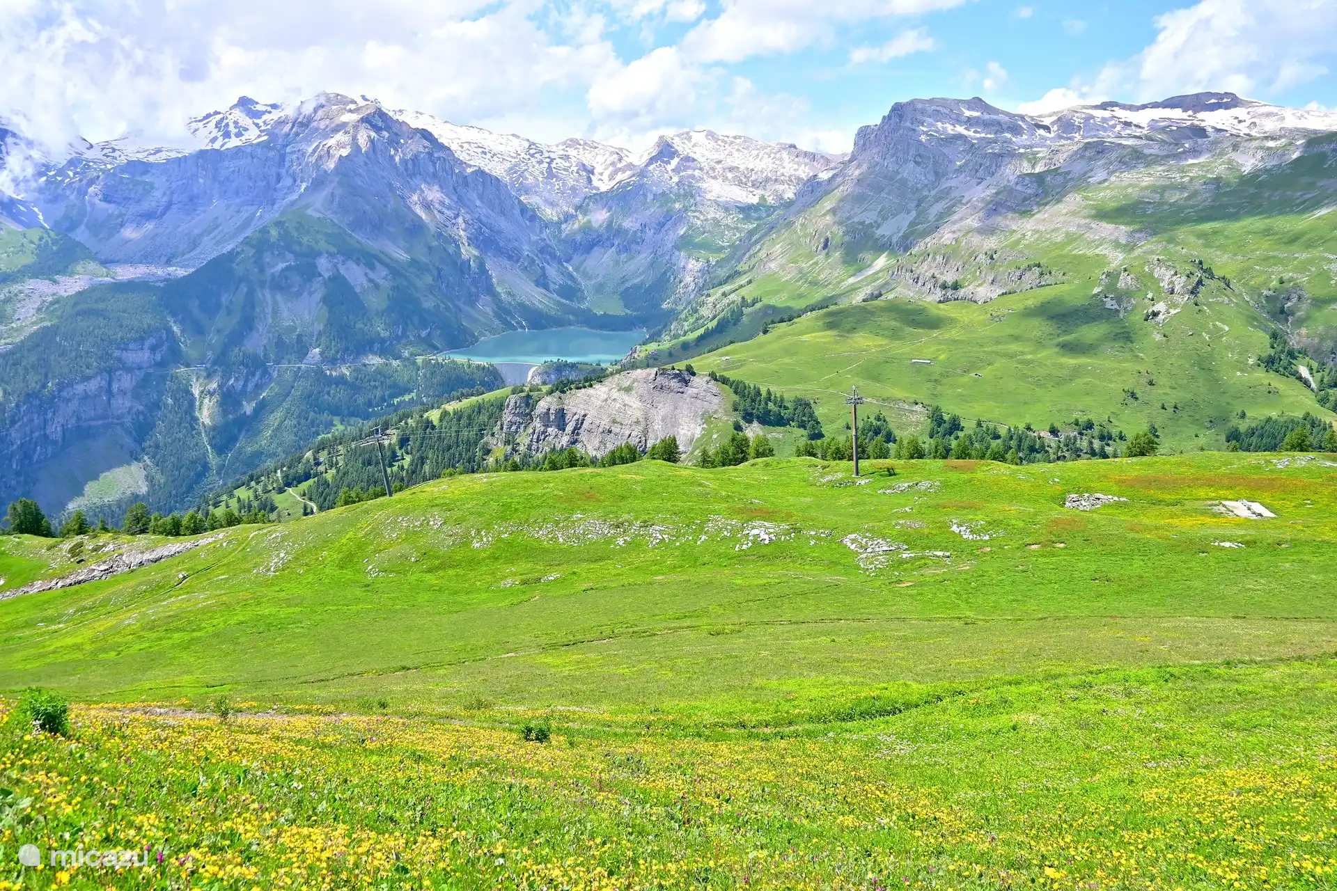 Het stuwmeer de Tseuzier gezien vanaf de Cry d'Err