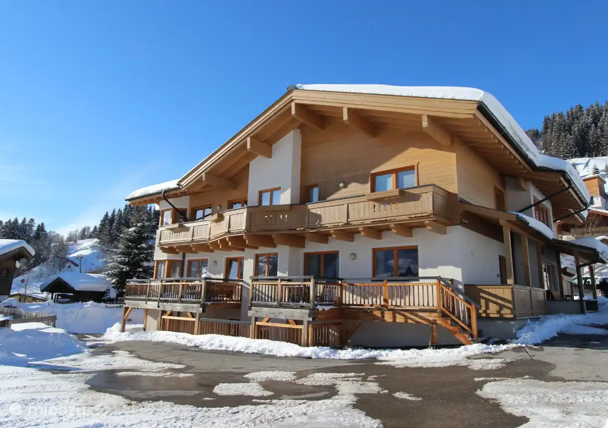 Haus Hollandia winter