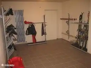 Verwarmde skikelder / ruimte voor fietsen