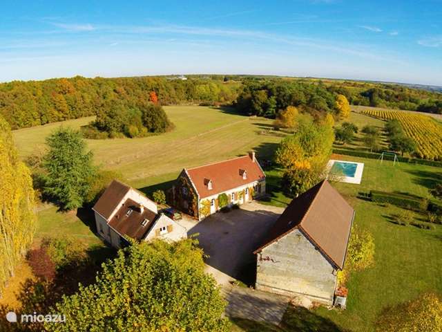 Holiday home in France, Centre – holiday house La Ferme - Les Drageonnières