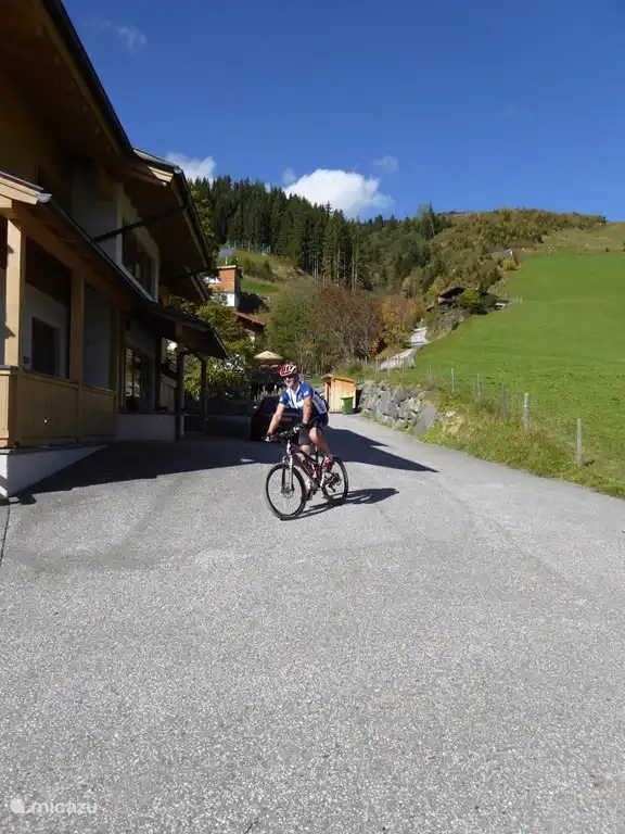Heerlijk op de mountenbike een tocht maken.