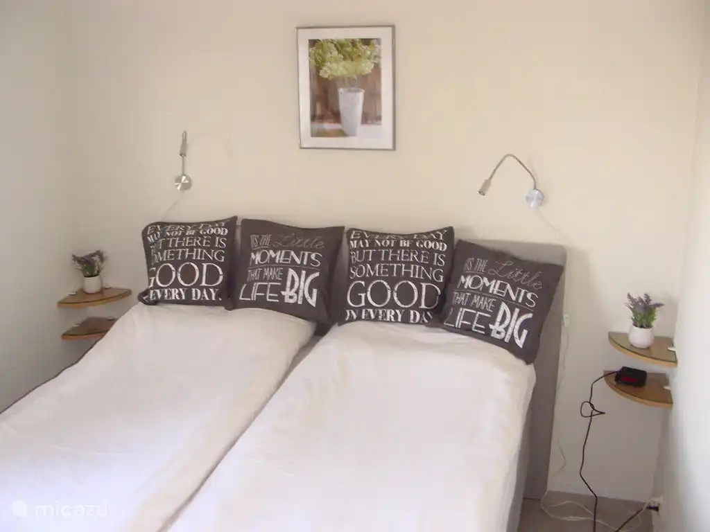 Upstairs bedroom with wash basin