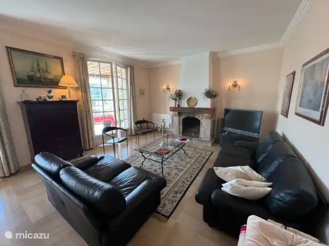 Villa Izenah | France, Côte d'Azur, Vence - villa Salon avec cheminée quand il fait un peu plus frais !
