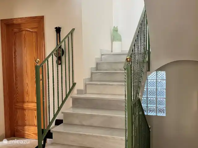 Location de Vacances Espagne, Costa de Valencia, Barx, villa - Villa Las Rocas Hall et escalier menant au deuxième étage