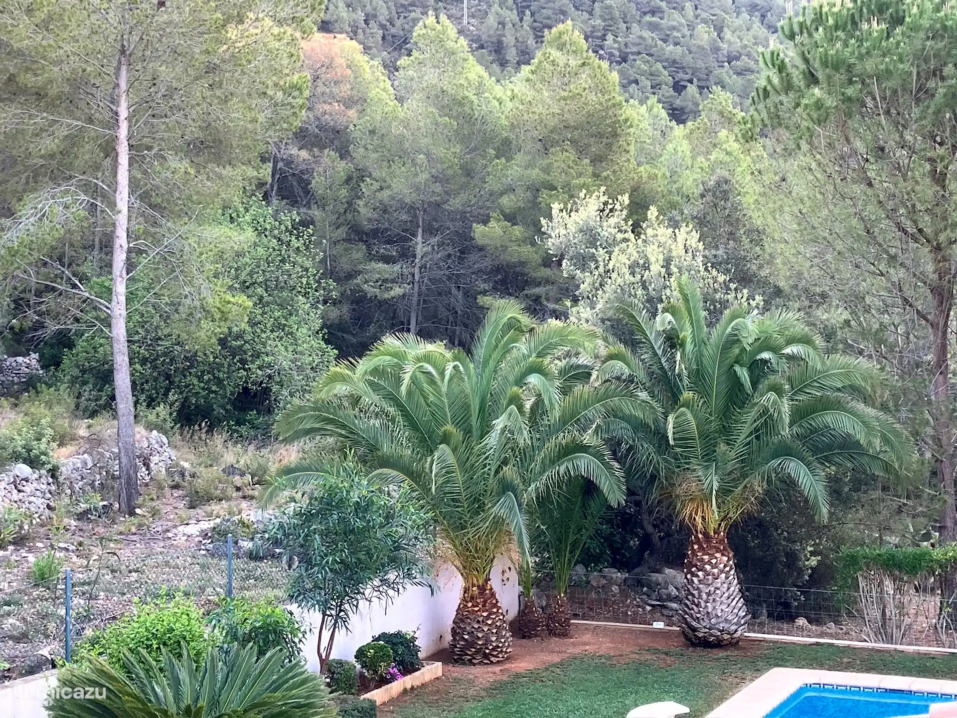 Seitenansicht vom Schlafzimmer im ersten Stock 