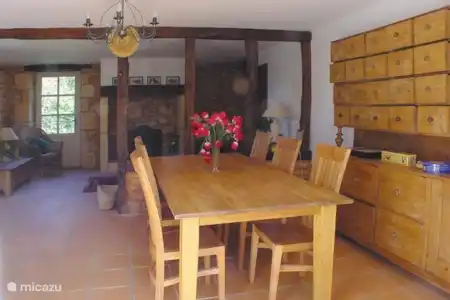 Vakantiehuis Frankrijk, Lot, Montcabrier - vakantiehuis Domaine de Fraysse gite 1/ eethoek