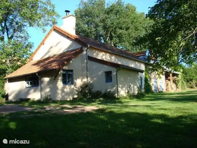 La Goutte Bruyère in Frankreich,  Allier, Arfeuilles - Bauernhof