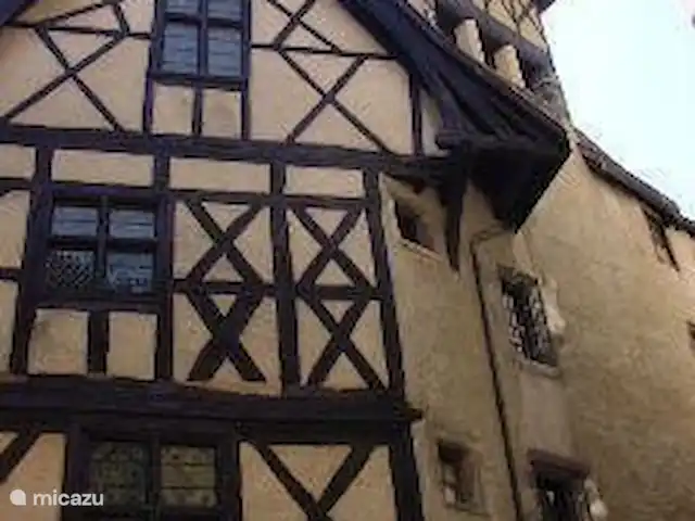 Location de Vacances France, Allier, Arfeuilles, ferme - La Goutte Bruyère Thiers