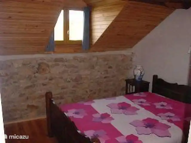 Location de Vacances France, Allier, Arfeuilles, ferme - La Goutte Bruyère Chambre 2