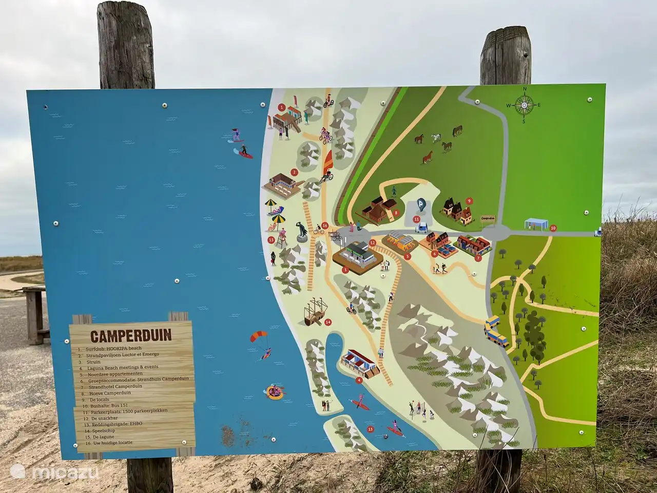 Activiteitenstrand Camperduin:
Veilige ondiepe binnenmeer, speel ark voor kinderen