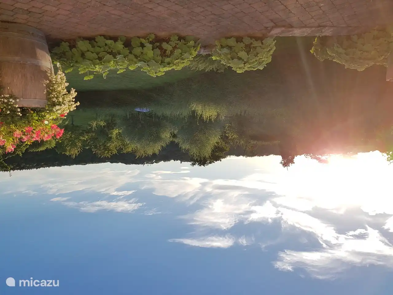 Genießen Sie wunderschöne Sonnenuntergänge von der Terrasse ...