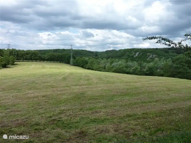 Ein Belle-Vue über die Domaine von einer der angrenzenden Wiesen.