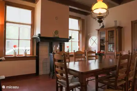 Vakantiehuis Nederland, Drenthe – vakantiehuis Het Tolhuis Eetkamer