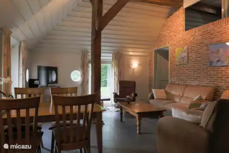 Vakantiehuis Nederland, Drenthe – vakantiehuis Het Tolhuis Woonkamer