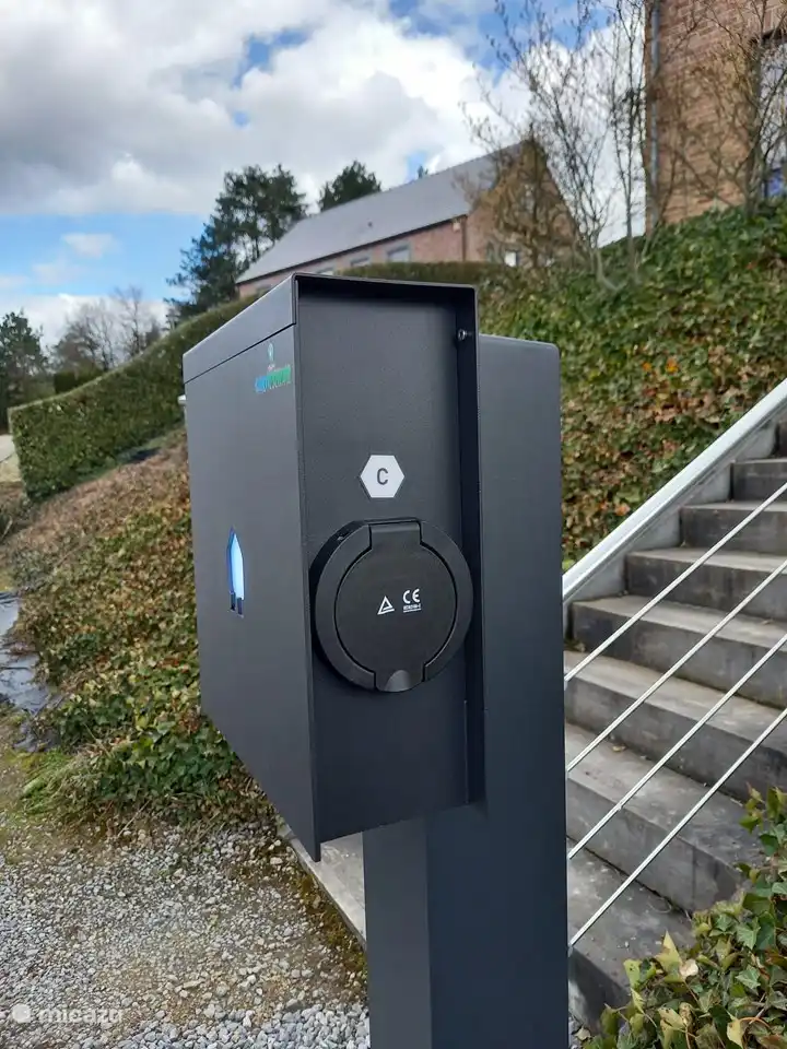 Electric charging station